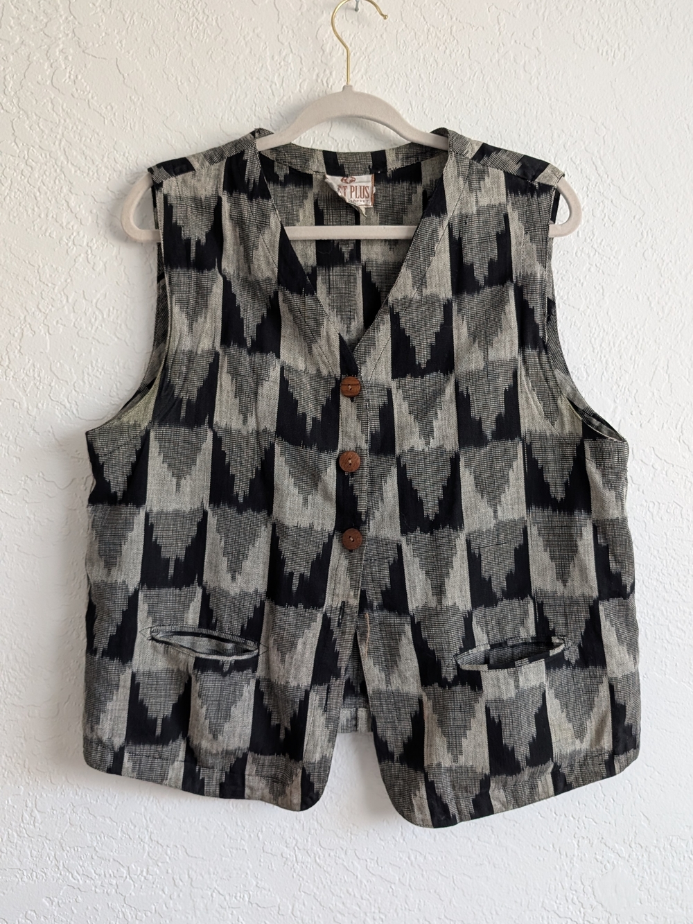 Vintage Cost Plus Geometric Black & Gray Button Front Vest